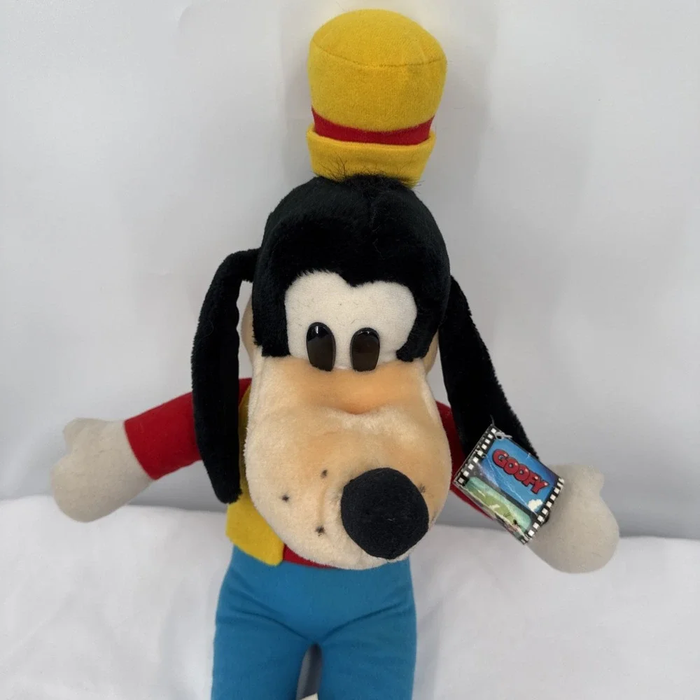 VTG Walt Disney World Goofy Plush 15